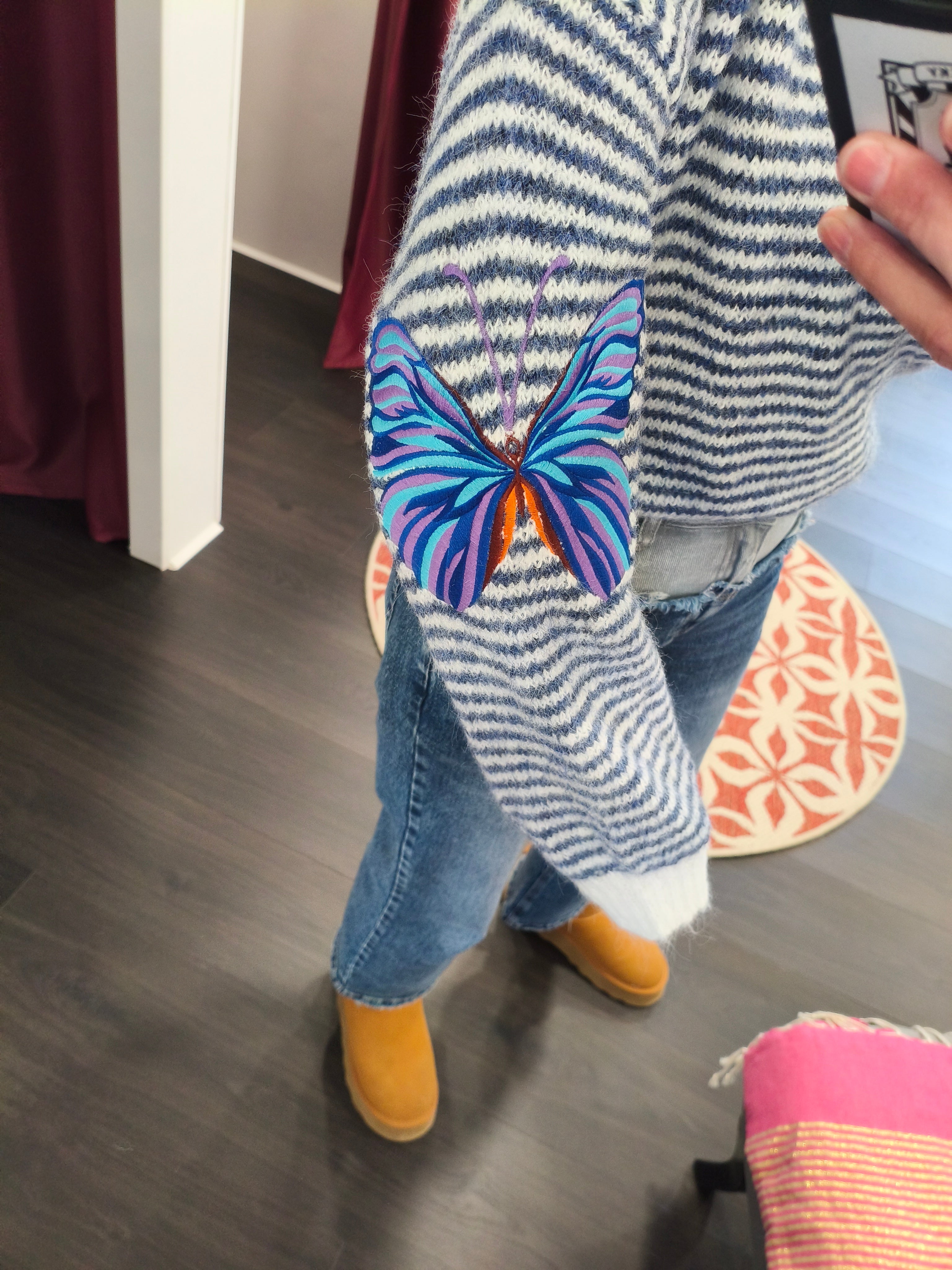 Pull rayée avec Papillon coude