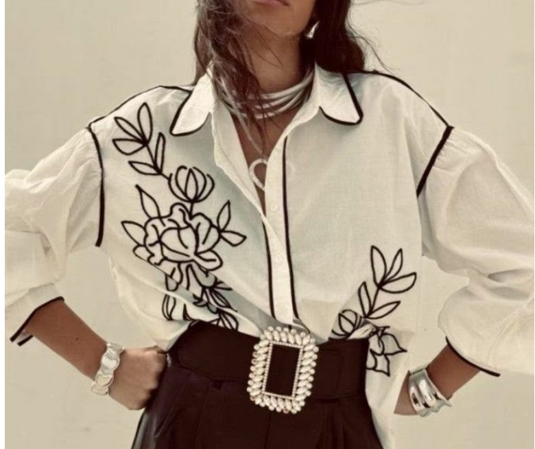 Chemise brodée fleur