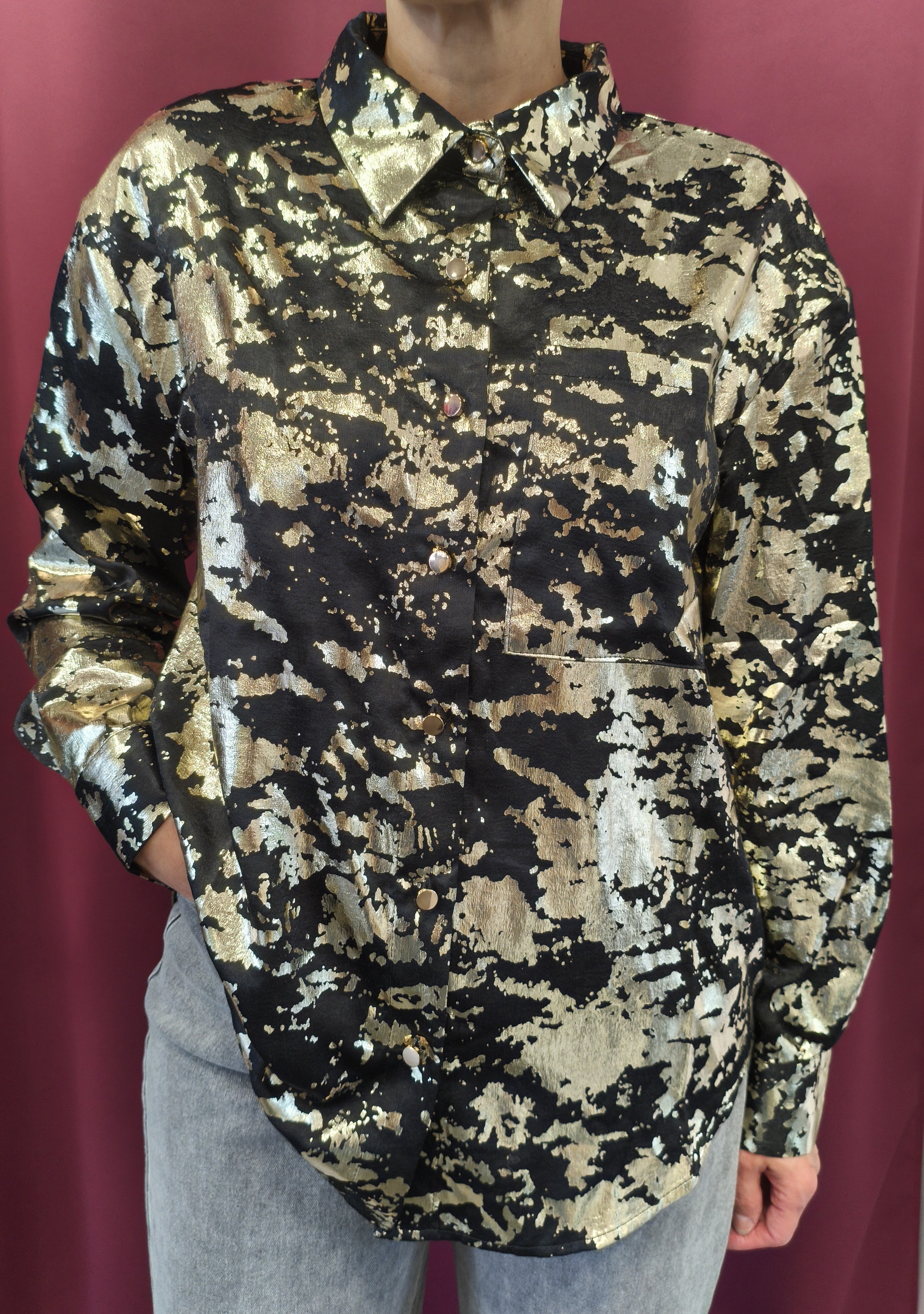 Chemise Noire et Dorée