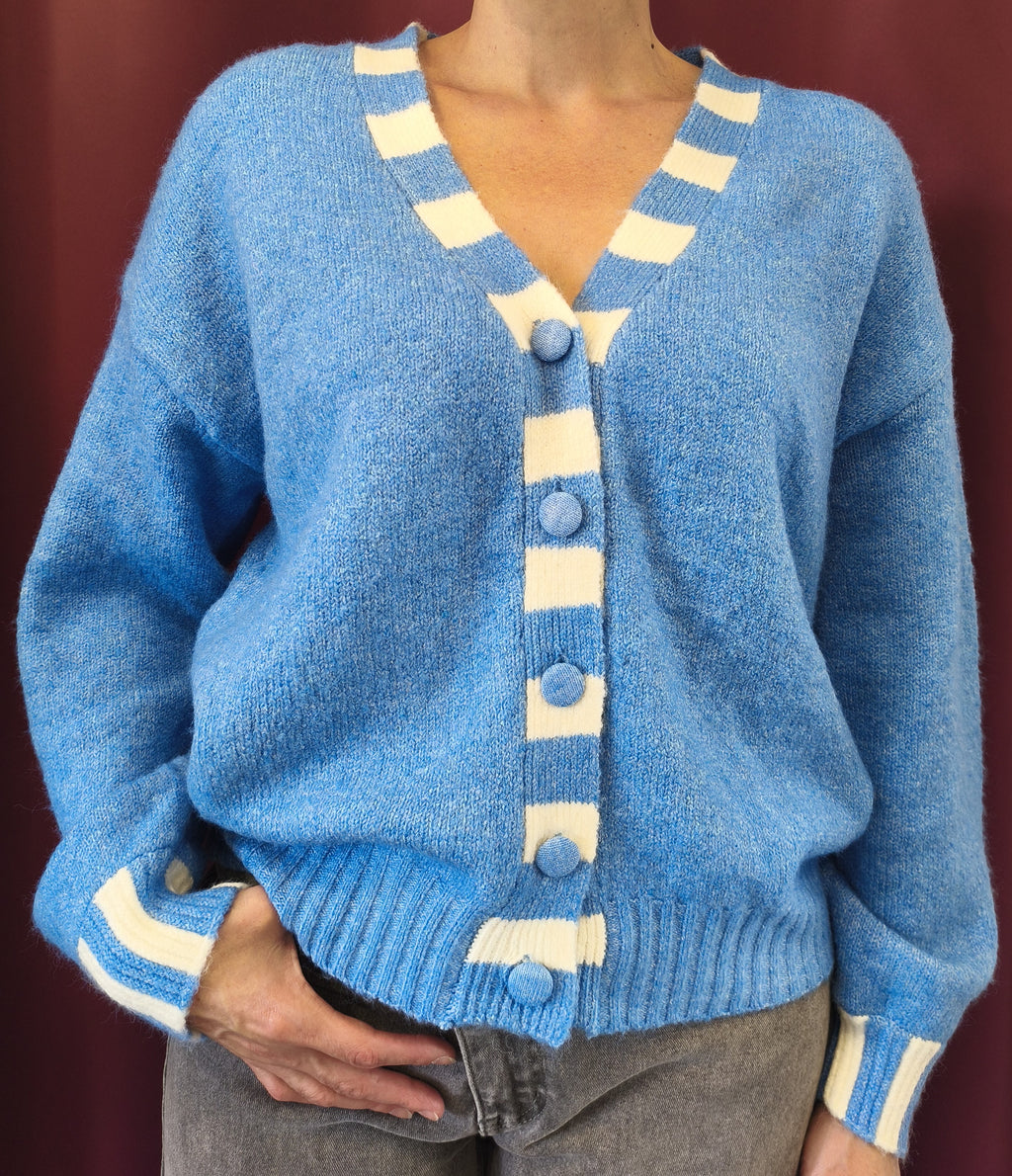 Gilet bleu ciel et blanc