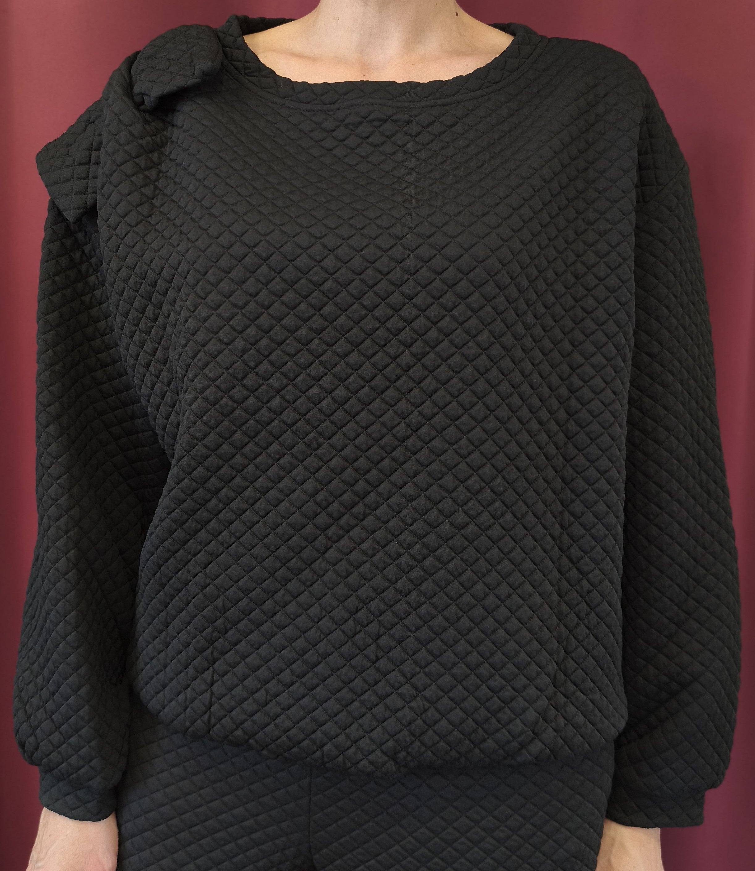 Sweat-shirt matelassé noir